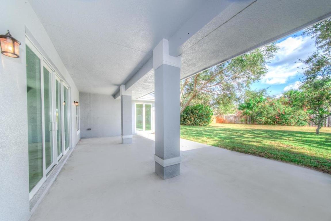 Tequesta Country Club - Residential