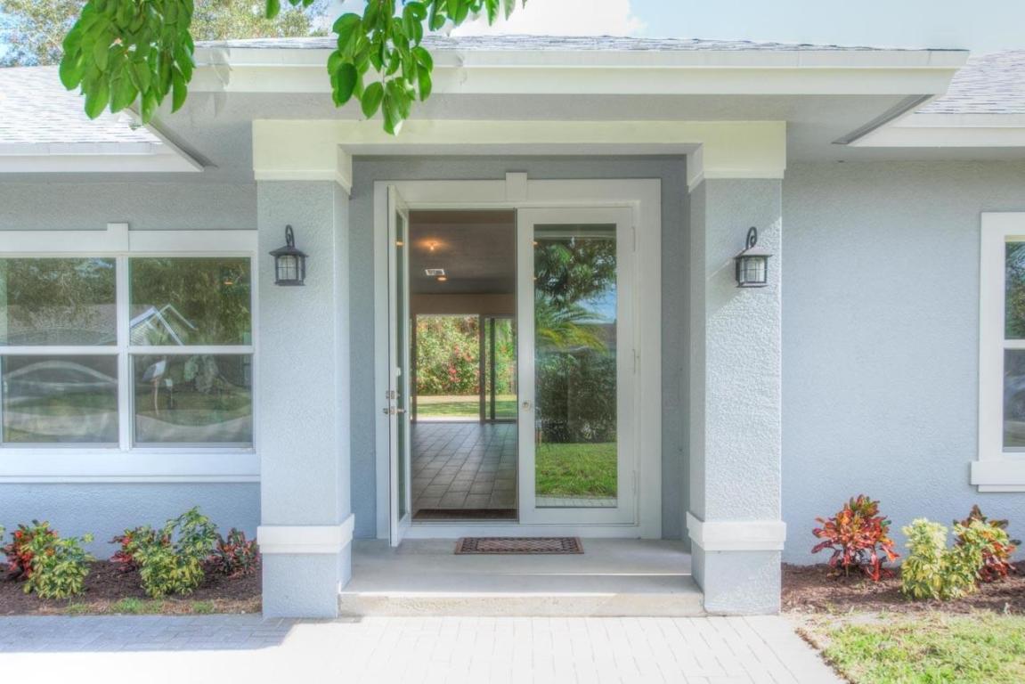 Tequesta Country Club - Residential