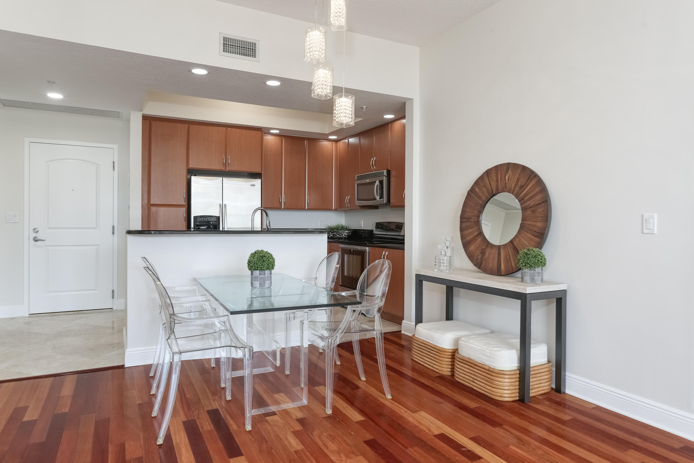 701 S Olive Avenue 1202