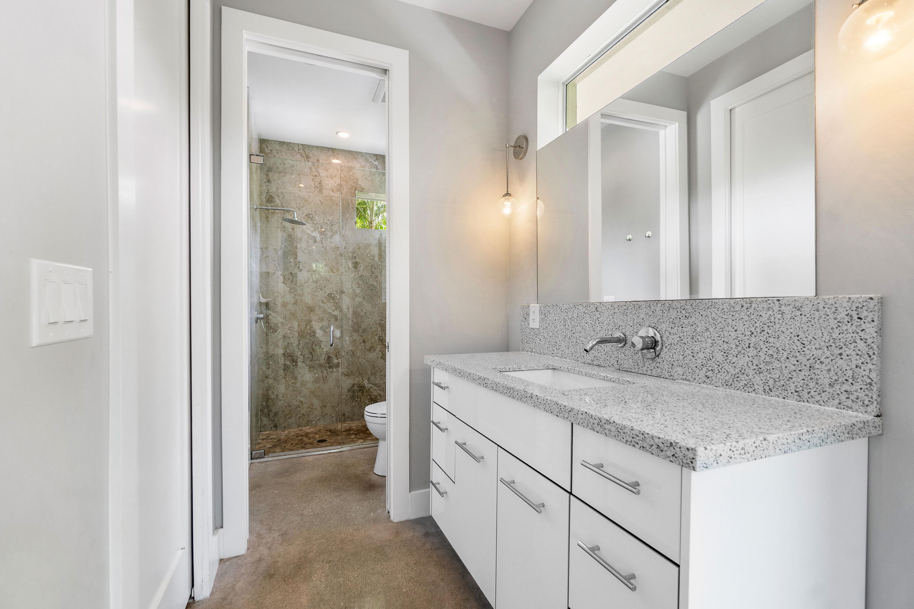 Old School Square Histori - Residential