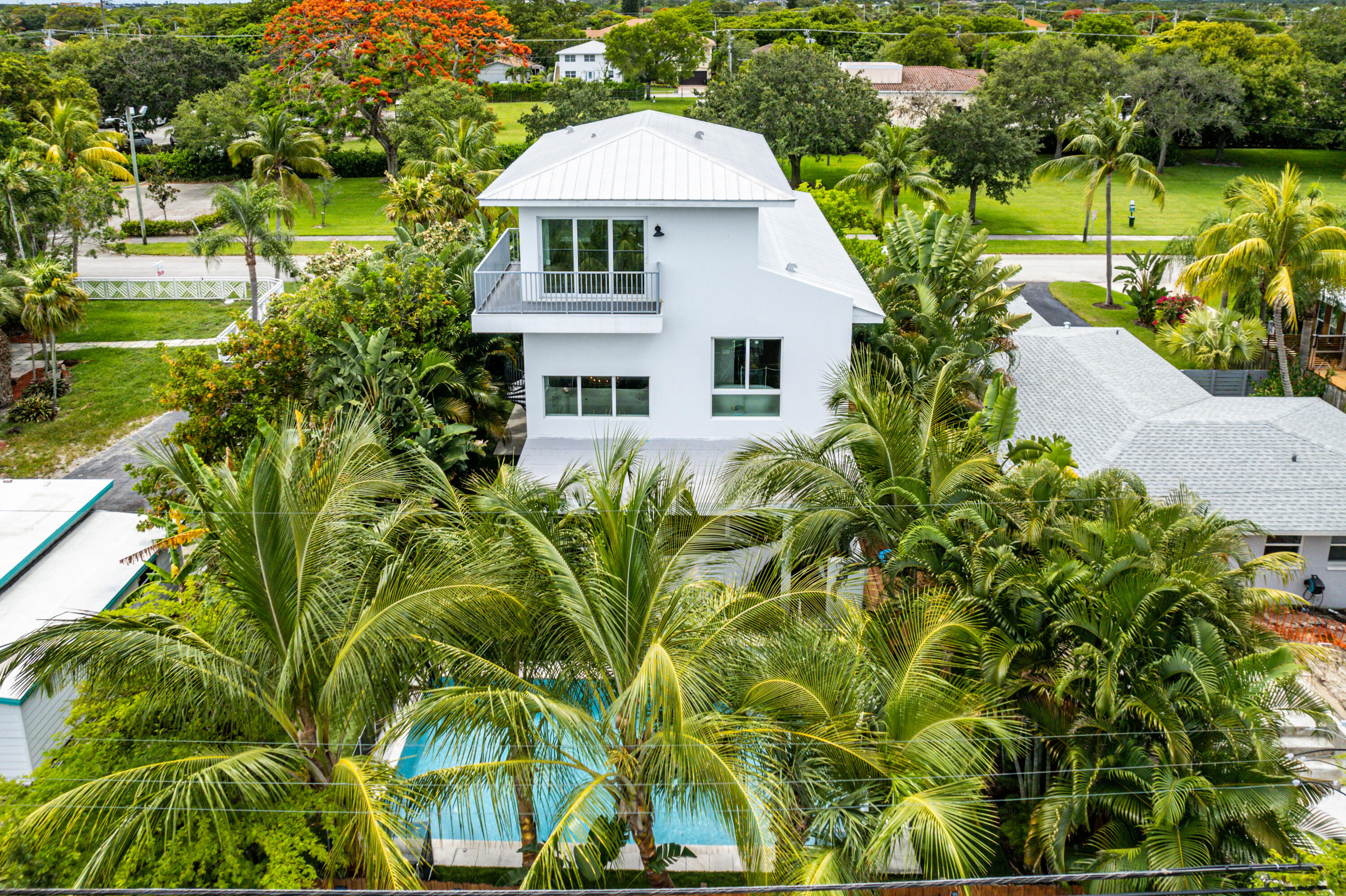 Old School Square Histori - Residential
