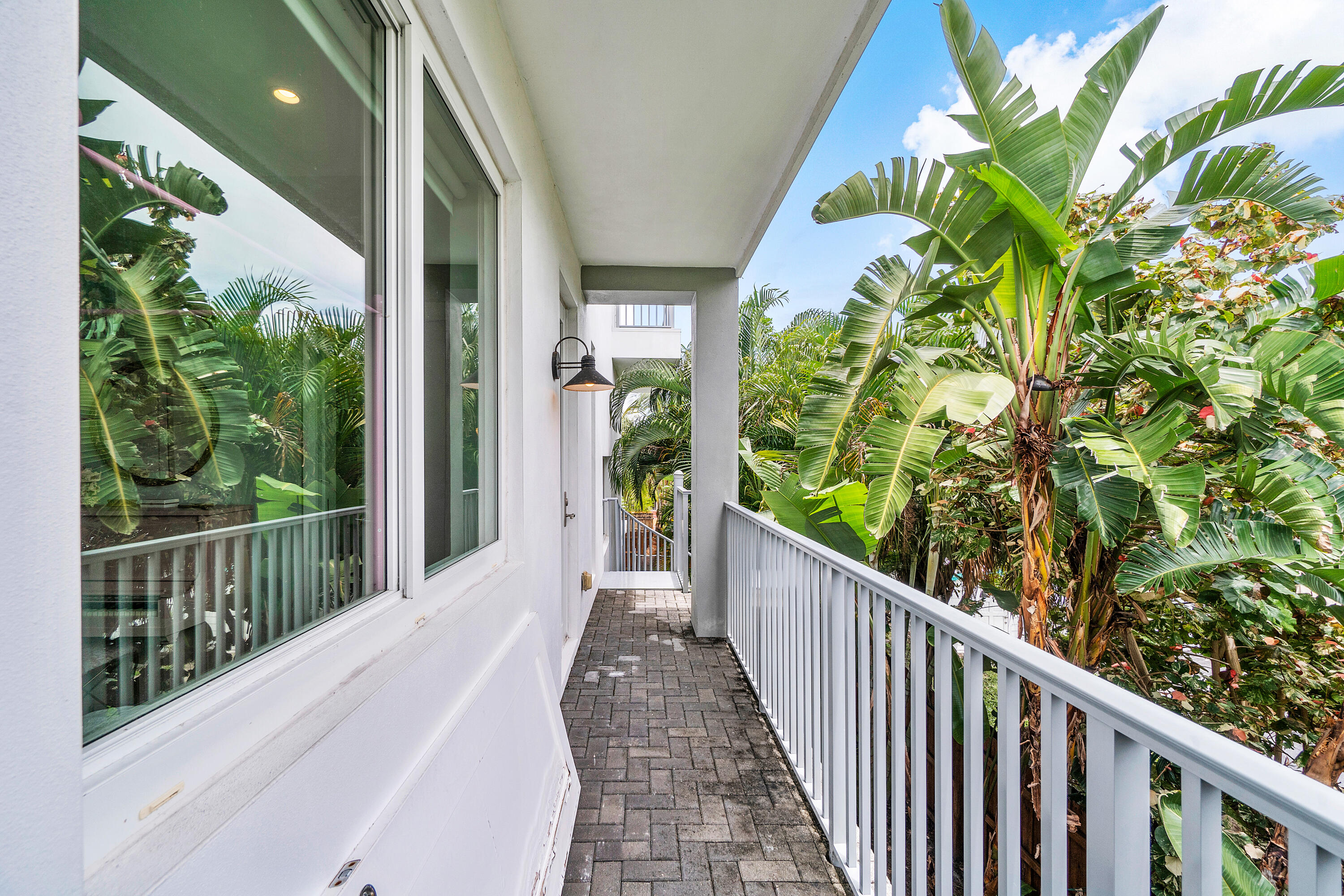 Old School Square Histori - Residential