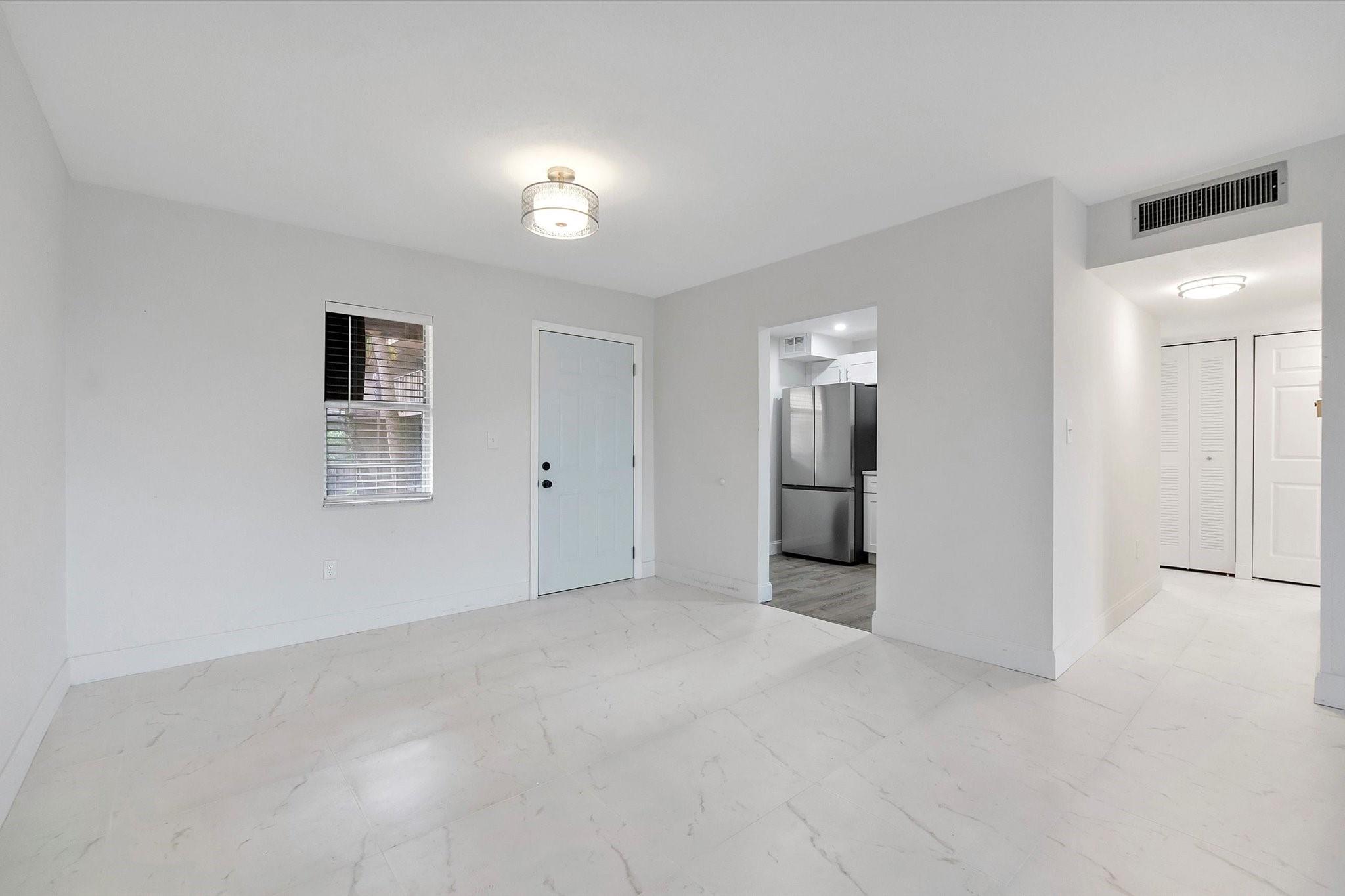 Somerset at Lauderdale La - Residential