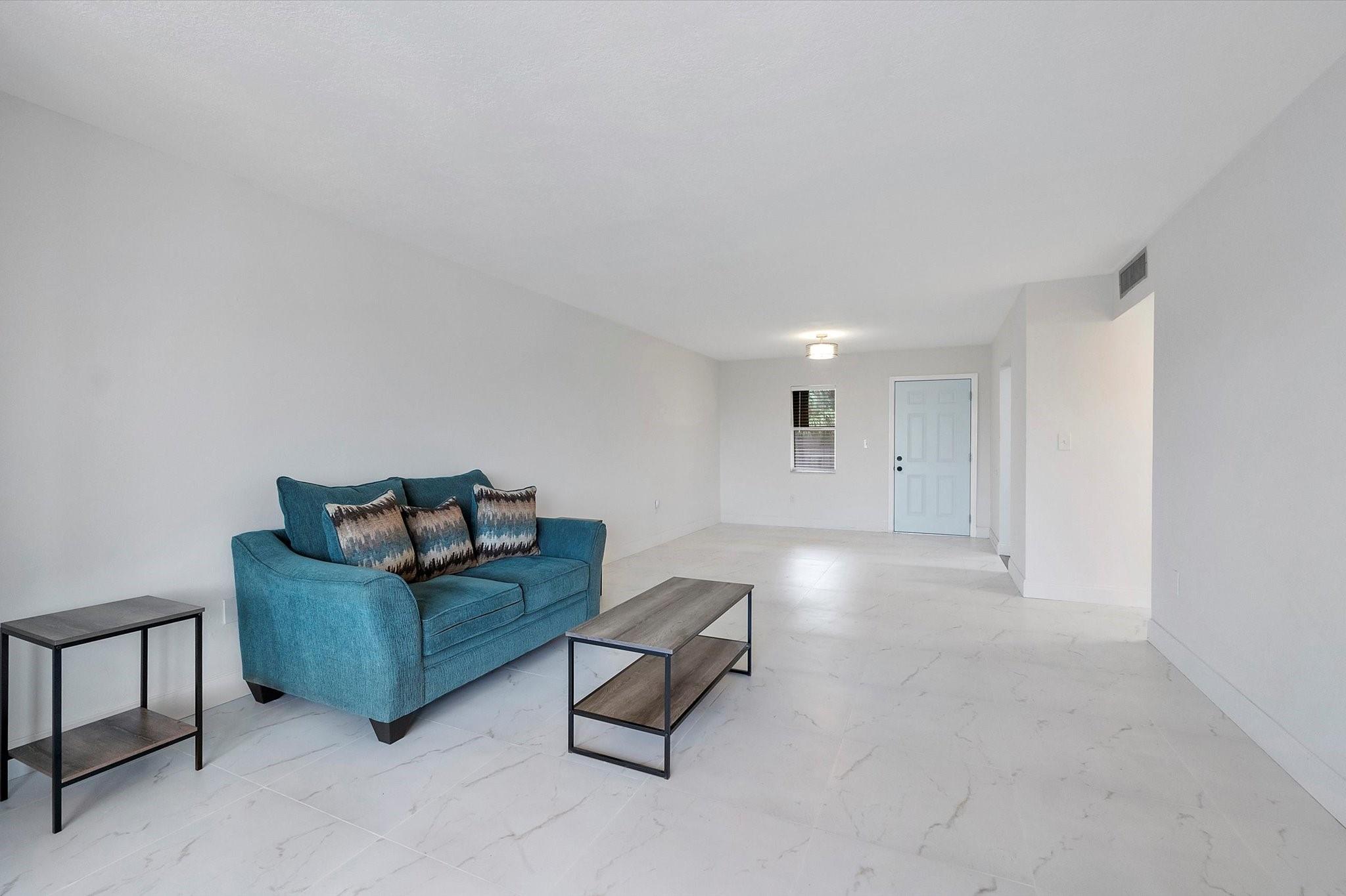 Somerset at Lauderdale La - Residential