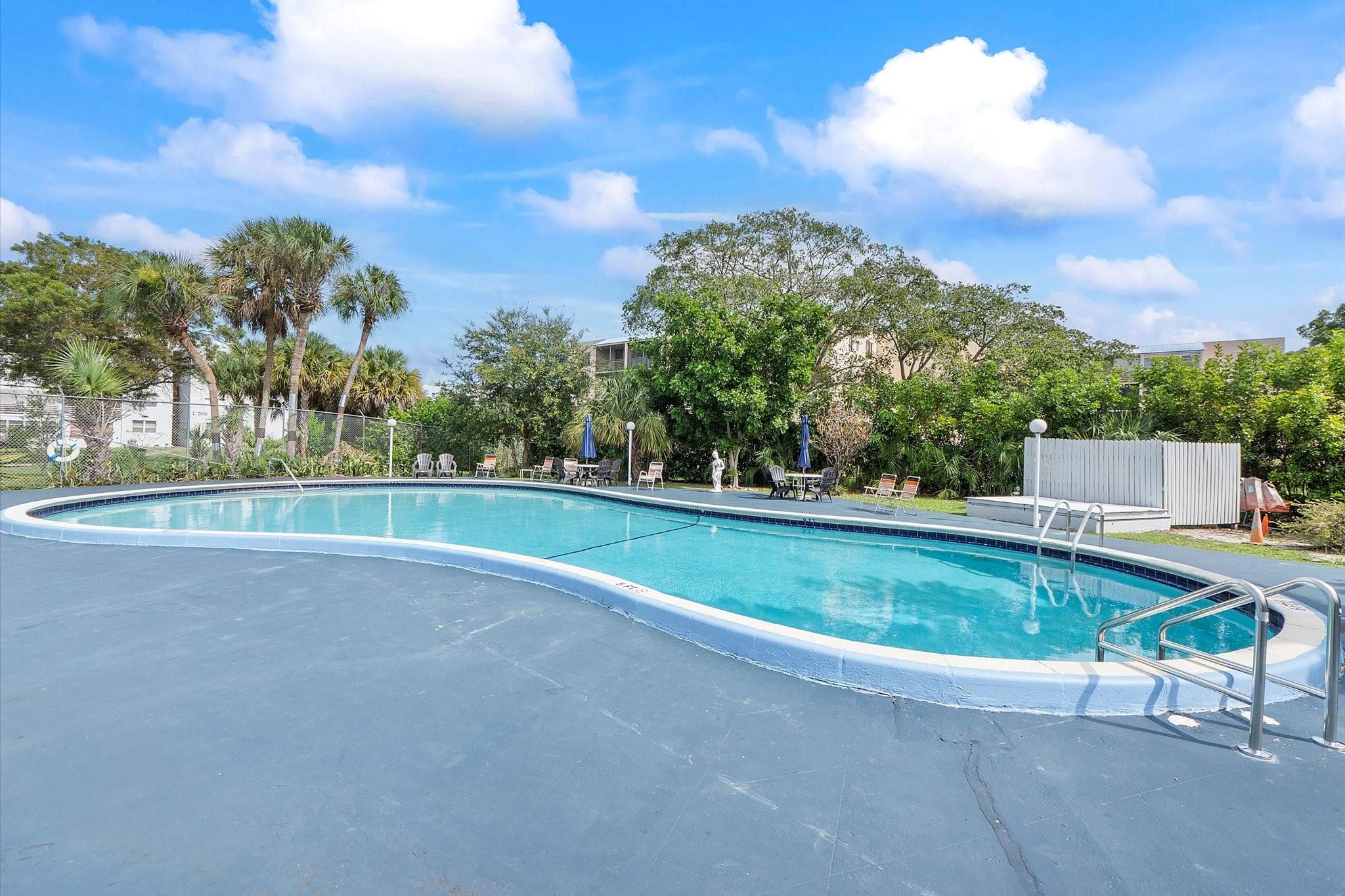 Somerset at Lauderdale La - Residential