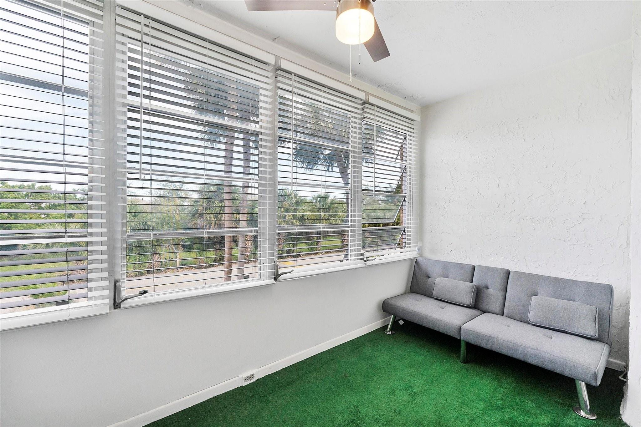 Somerset at Lauderdale La - Residential