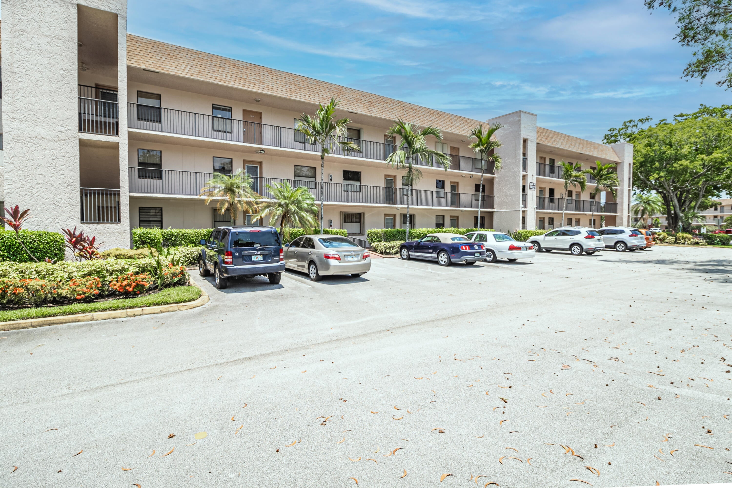 10331 Sunrise Lakes Boulevard 302, Sunrise FL 33322