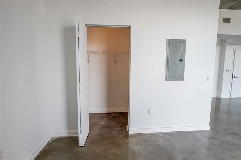 View photos, virtual tours, details... 151 SE 1st St 608