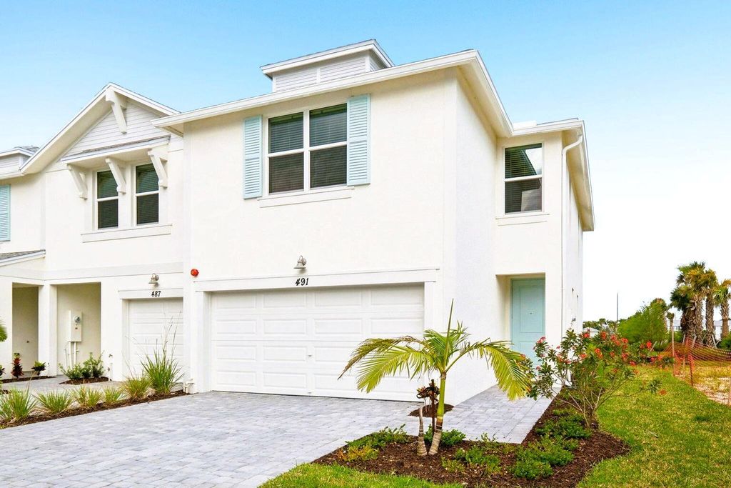 Photo of 491 Salisbury Circle, Fort Pierce, FL 34982 (MLS # R11111645)
