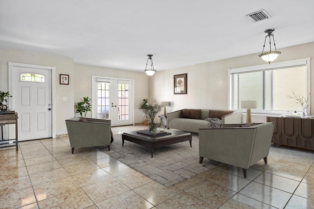Photo of 940 SW 96TH Avenue, Pembroke Pines, FL 33025 (MLS # B26069619)