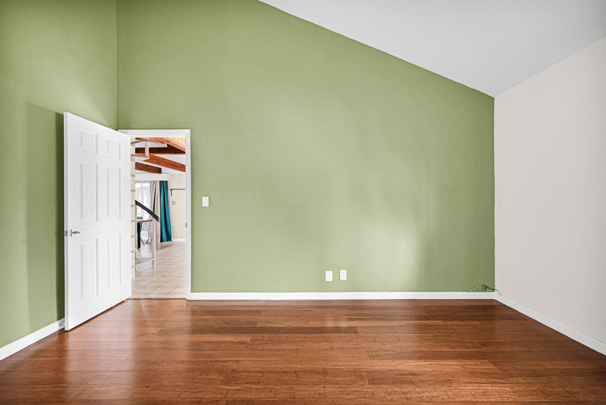 THE HILLS OF INVERRARY - Residential