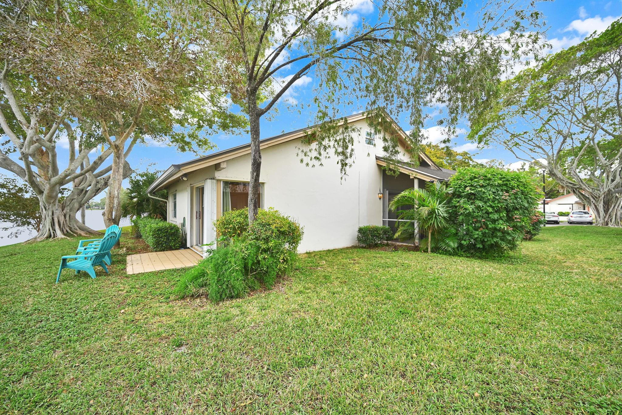 THE HILLS OF INVERRARY - Residential