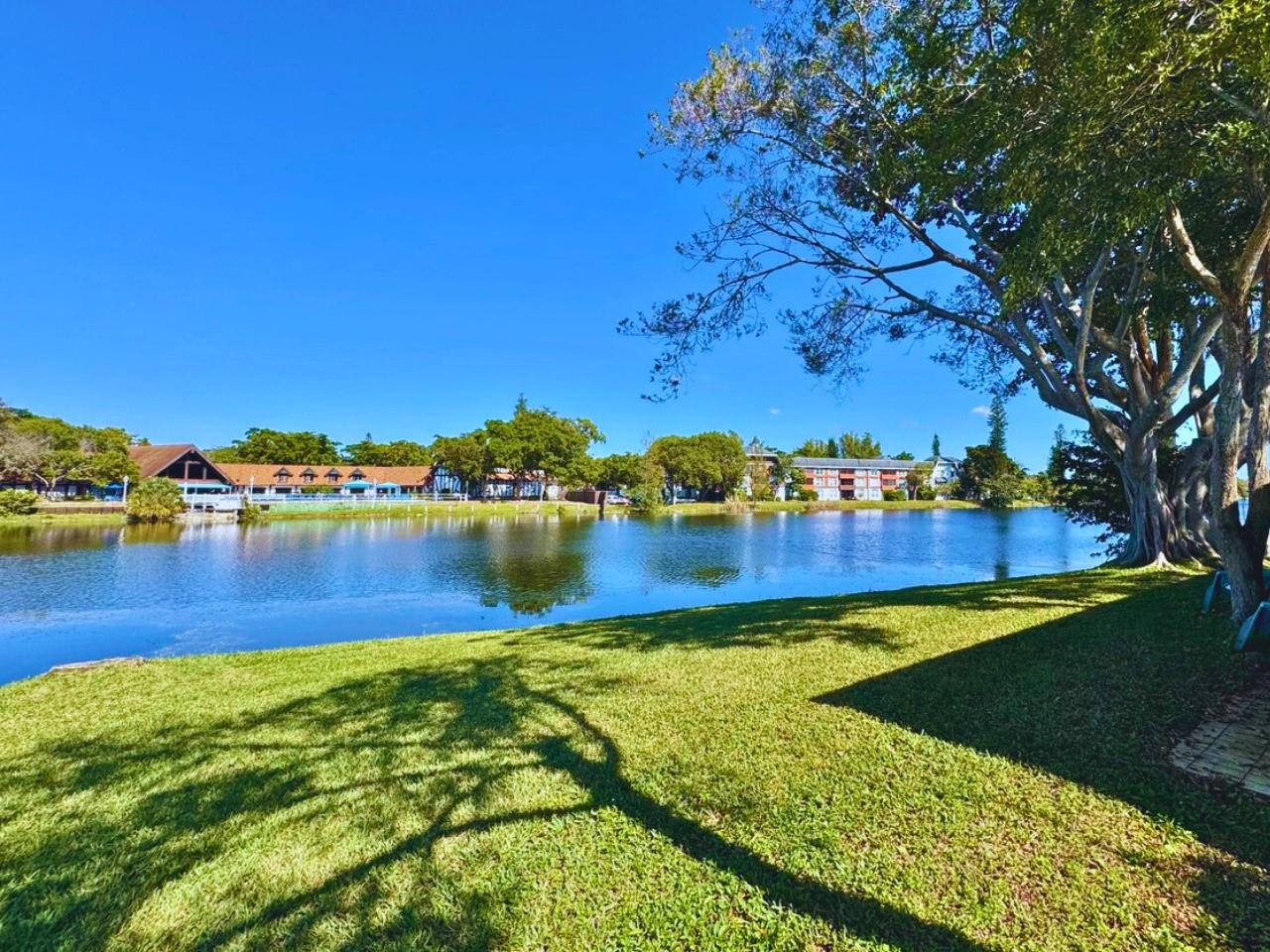 THE HILLS OF INVERRARY - Residential