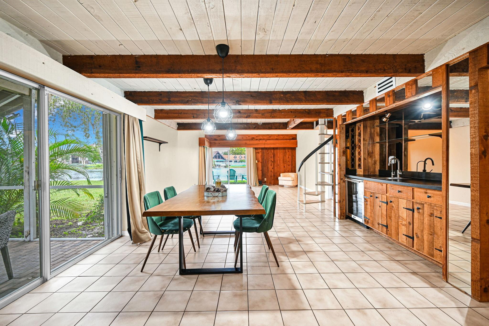 THE HILLS OF INVERRARY - Residential