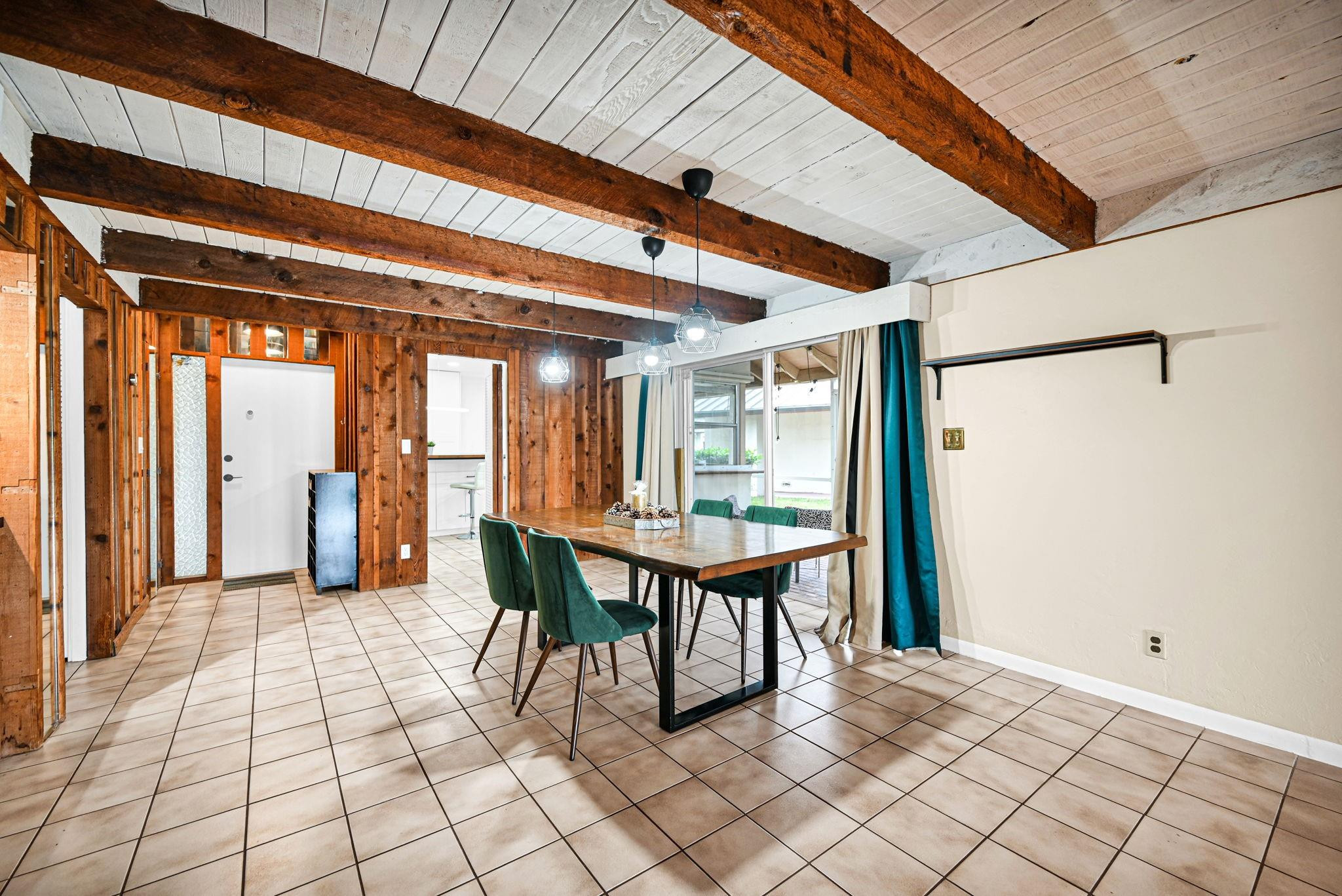 THE HILLS OF INVERRARY - Residential