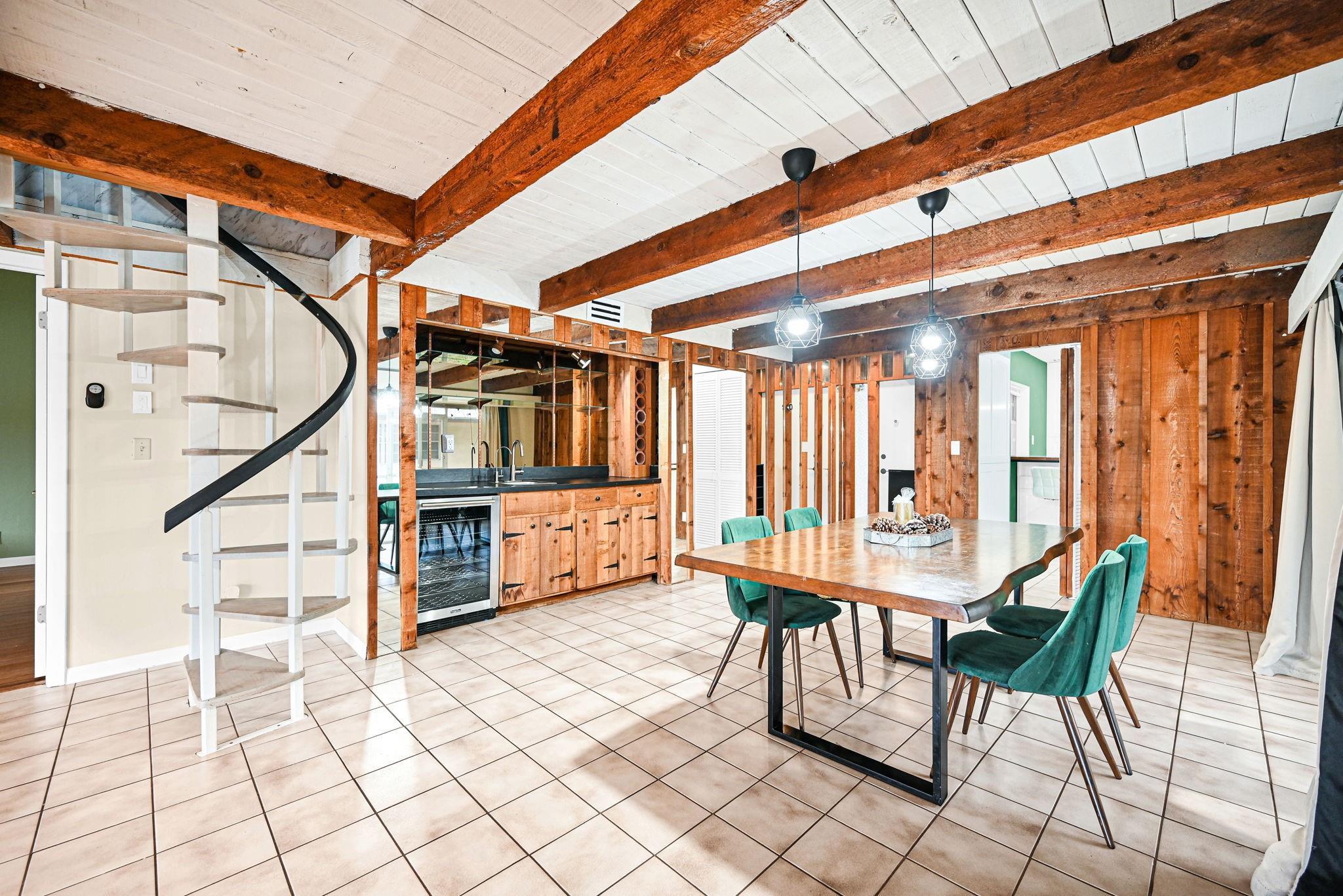 THE HILLS OF INVERRARY - Residential