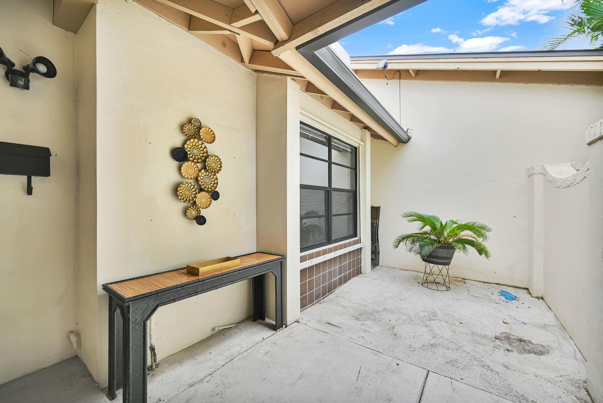 THE HILLS OF INVERRARY - Residential