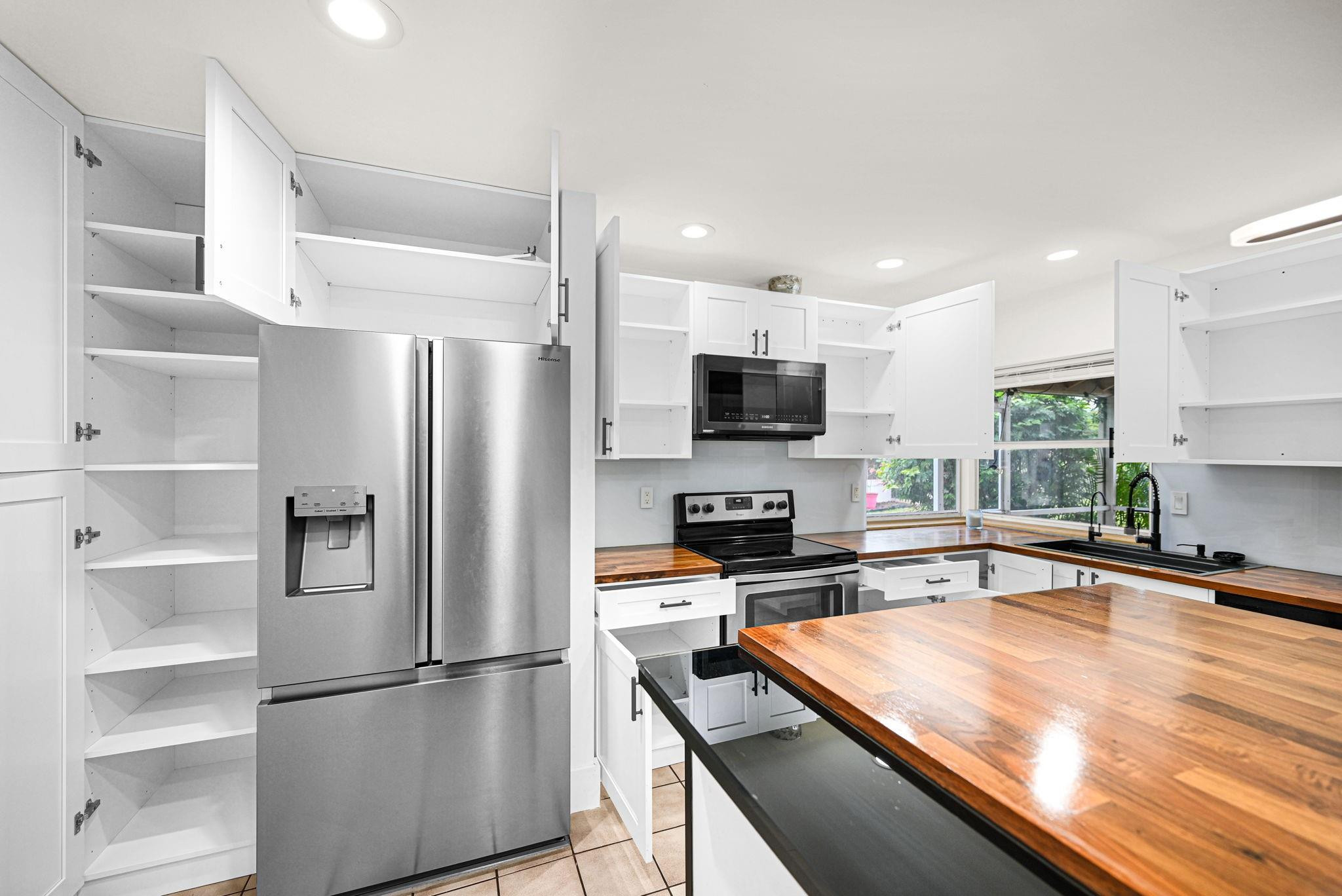 THE HILLS OF INVERRARY - Residential