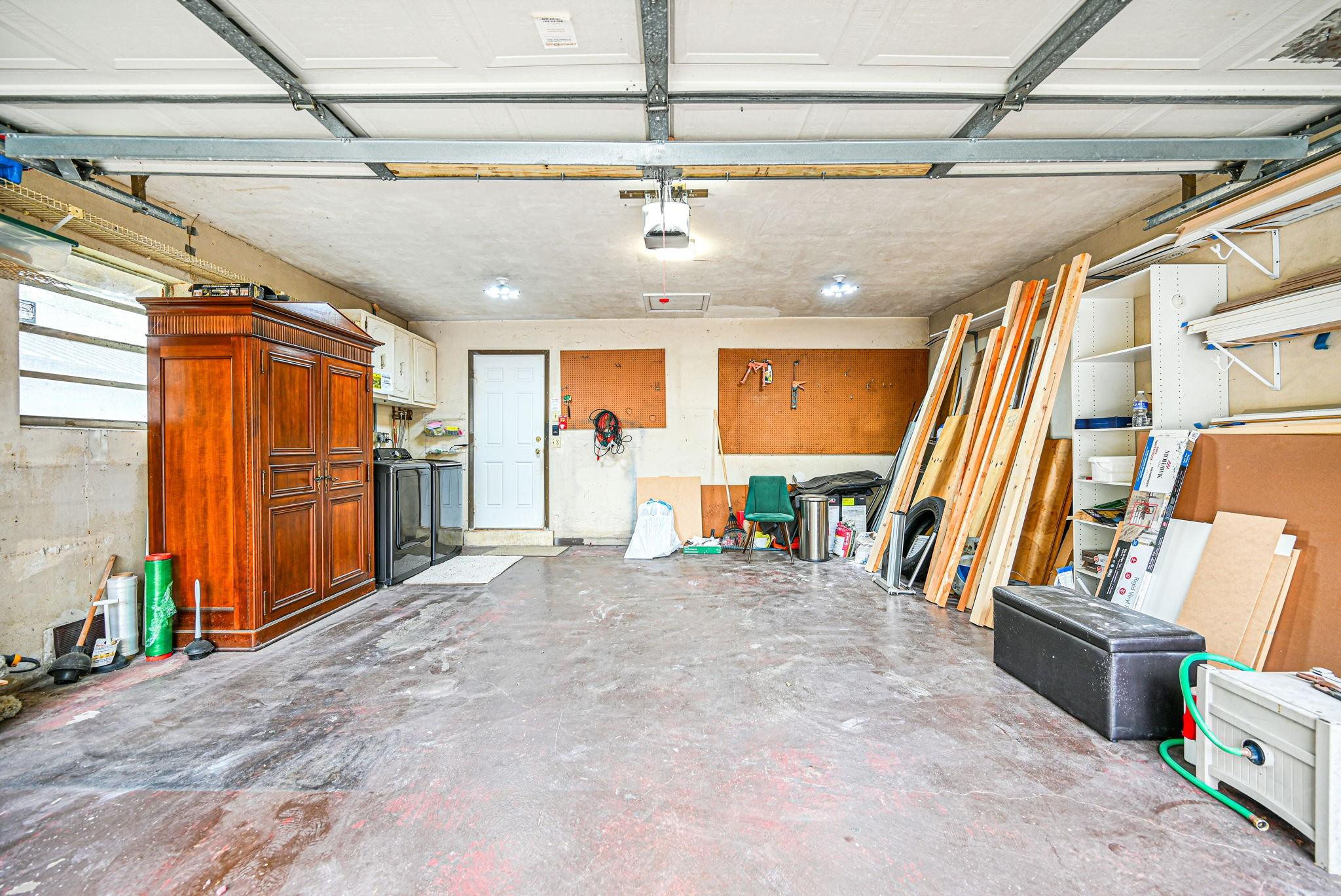 THE HILLS OF INVERRARY - Residential