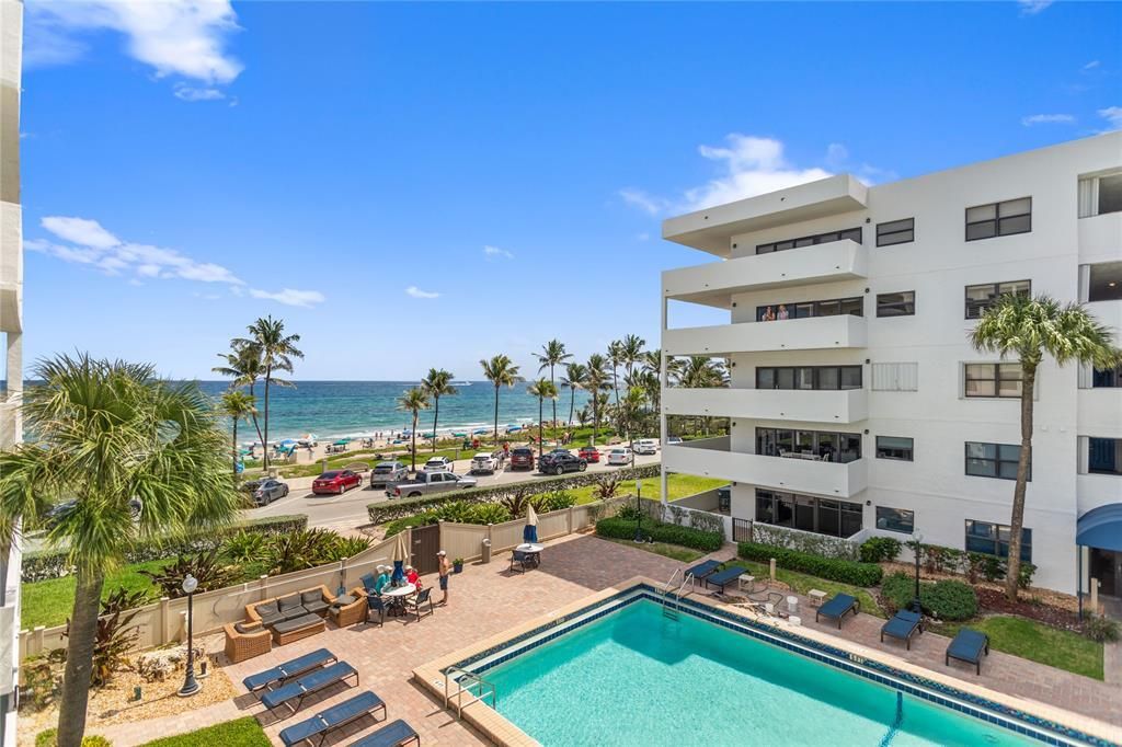Photo of 330 SE 20th Avenue #508, Deerfield Beach, FL 33441 (MLS # B26021877)