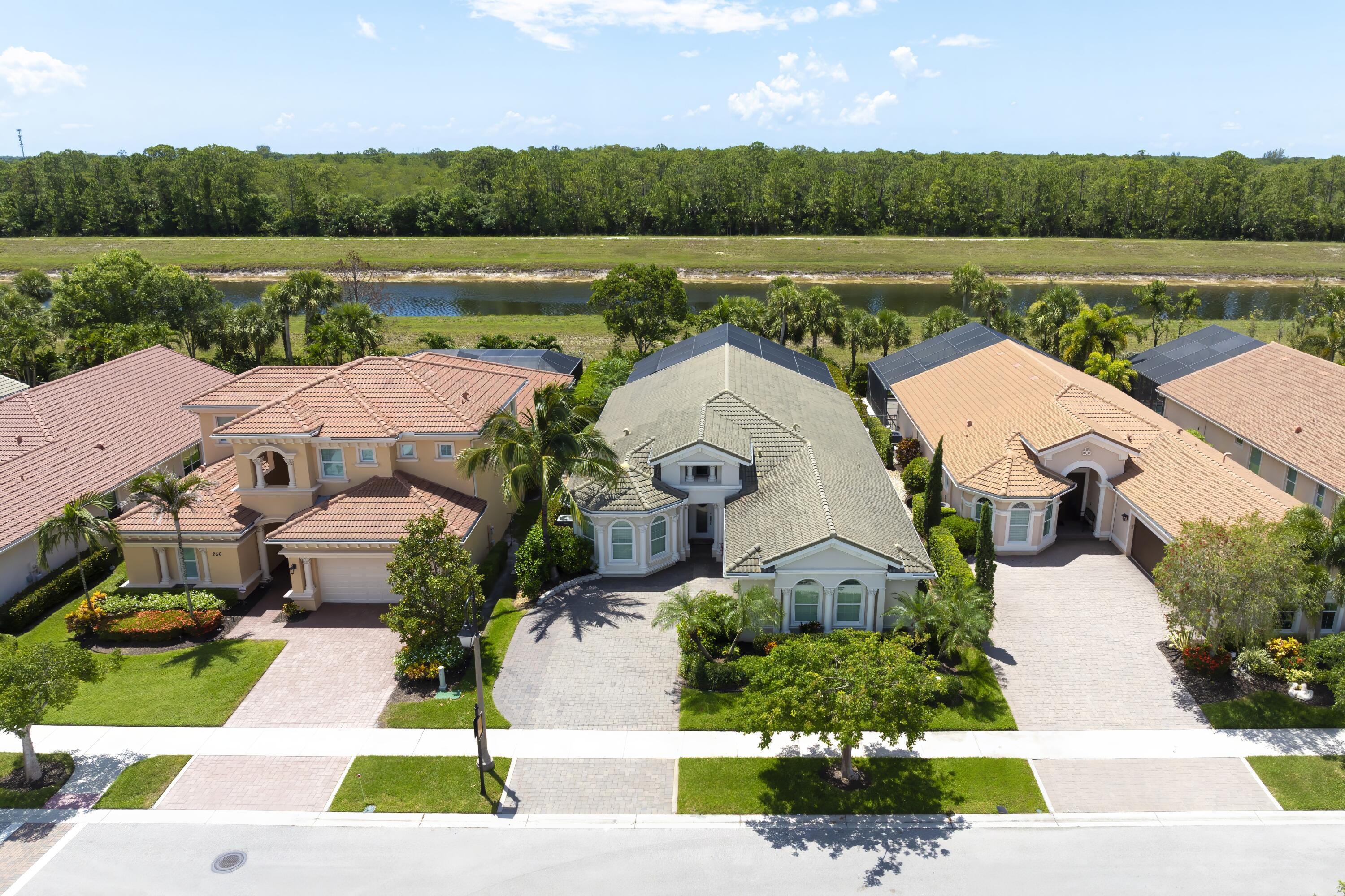 JUPITER COUNTRY CLUB POD E - Residential