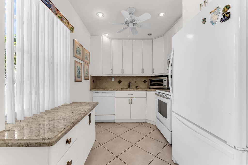 Photo of 572 Flanders L #572, Delray Beach, FL 33484 (MLS # B26065628)