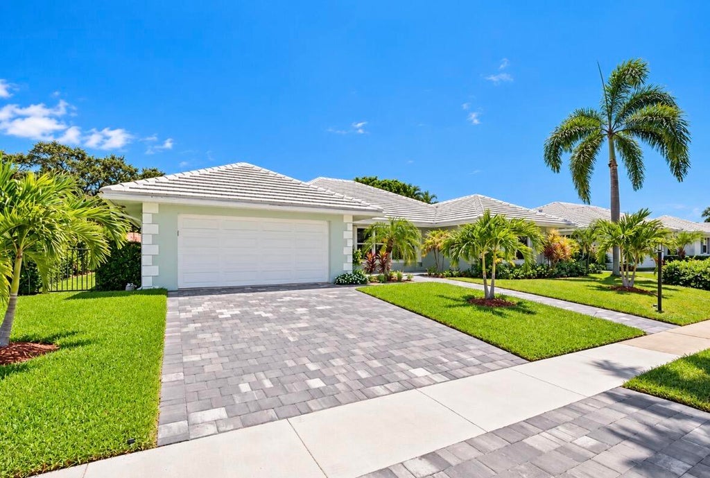 Photo of 770 SW ELM TREE Lane, Boca Raton, FL 33486 (MLS # B26080347)
