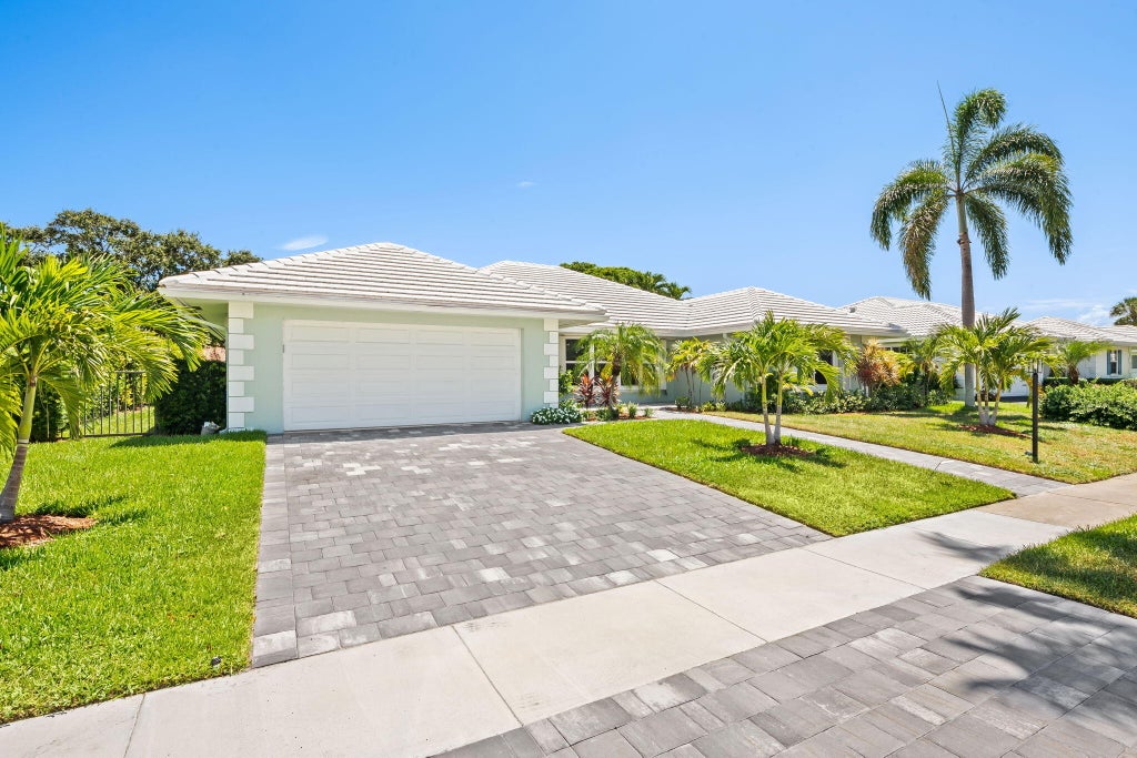 Photo of 770 SW ELM TREE Lane, Boca Raton, FL 33486 (MLS # B26080347)