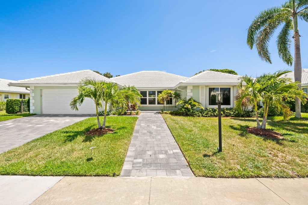 Photo of 770 SW ELM TREE Lane, Boca Raton, FL 33486 (MLS # B26080347)