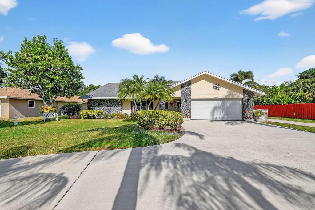Photo of 7163 Saint Andrews Road, Lake Worth, FL 33467 (MLS # F10537970)