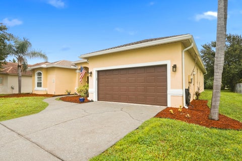 Tiny photo for 4971 NW Foxworth Avenue, Port Saint Lucie, FL 34983 (MLS # B26083787)