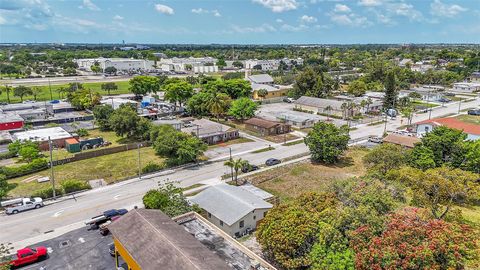 Single Family Residence in Fort Lauderdale FL 2145 20th St St 41.jpg