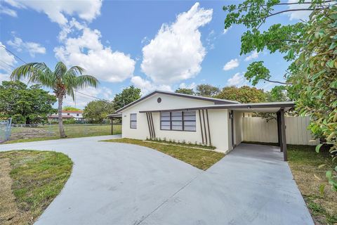 Single Family Residence in Fort Lauderdale FL 2145 20th St St 2.jpg