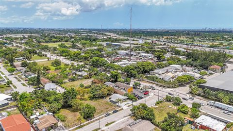 Single Family Residence in Fort Lauderdale FL 2145 20th St St 49.jpg