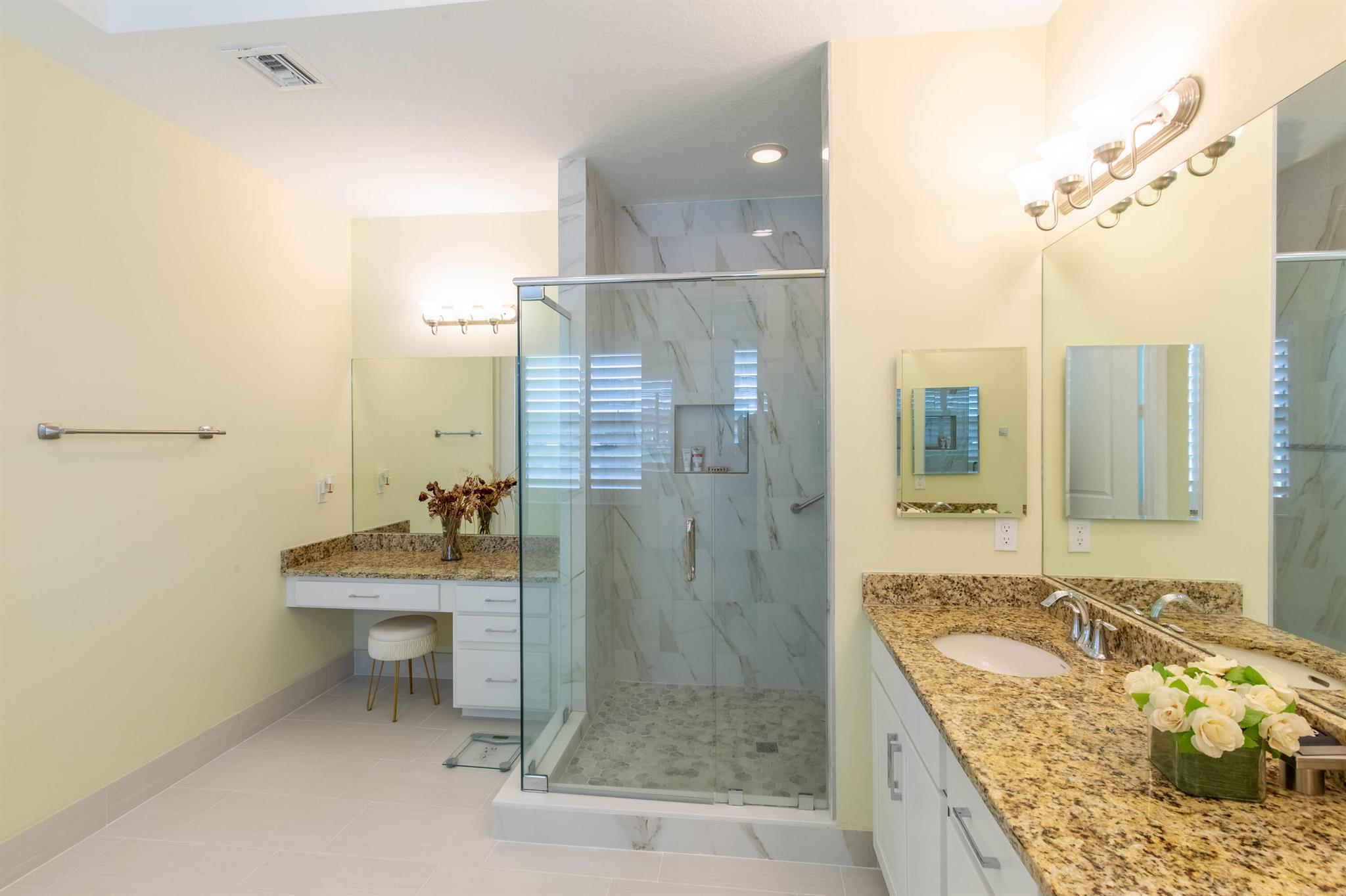 LANTANA FARMS PUD - Residential Lease