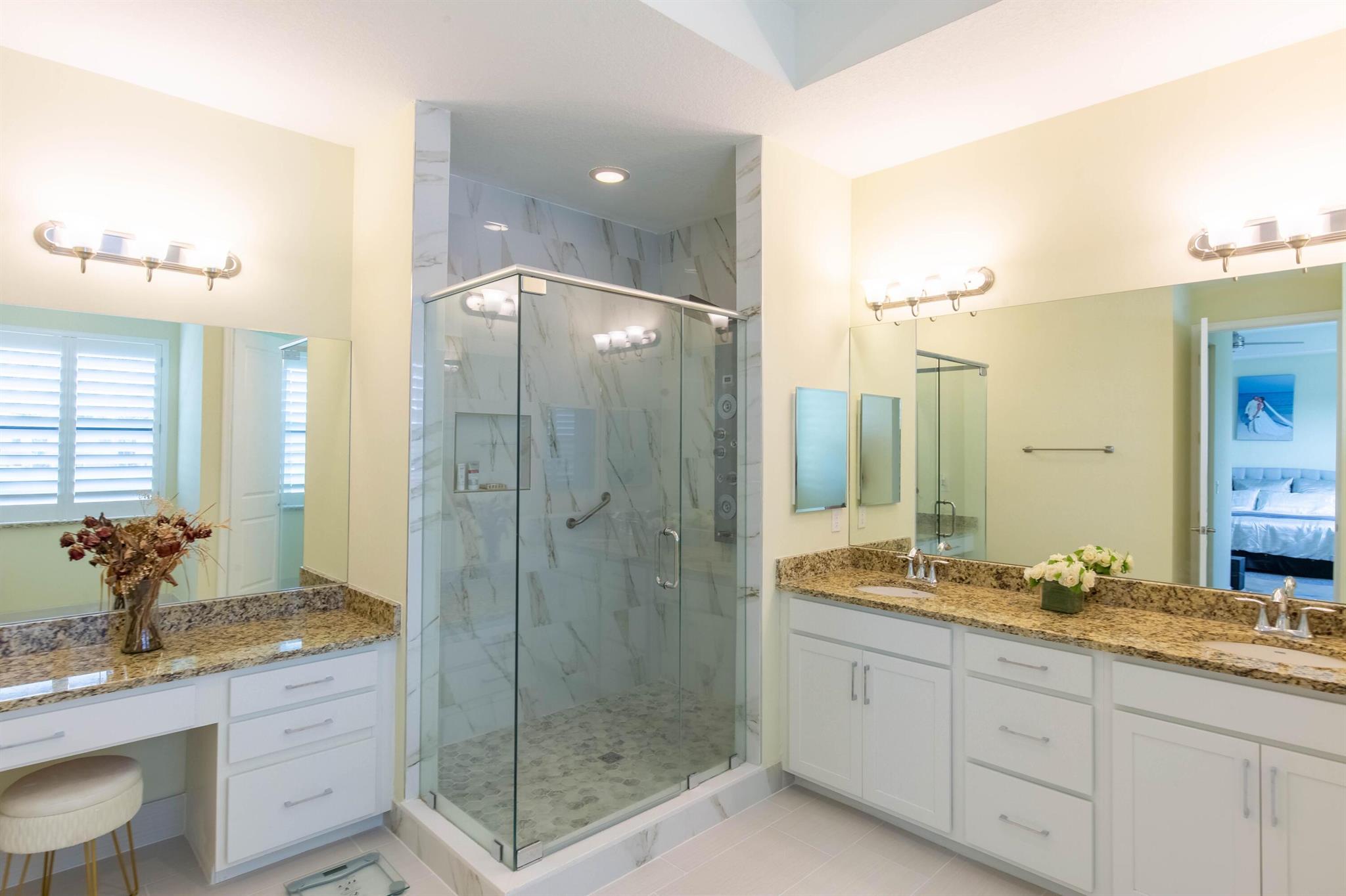 LANTANA FARMS PUD - Residential Lease