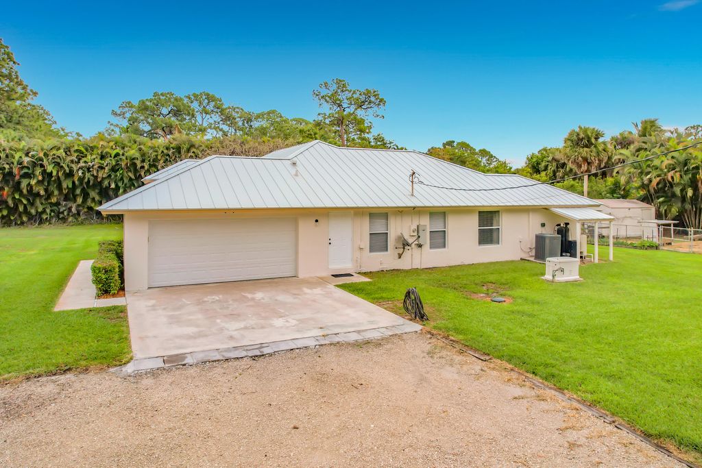 Photo of 17930 87th Lane N, The Acreage, FL 33470 (MLS # B26010221)
