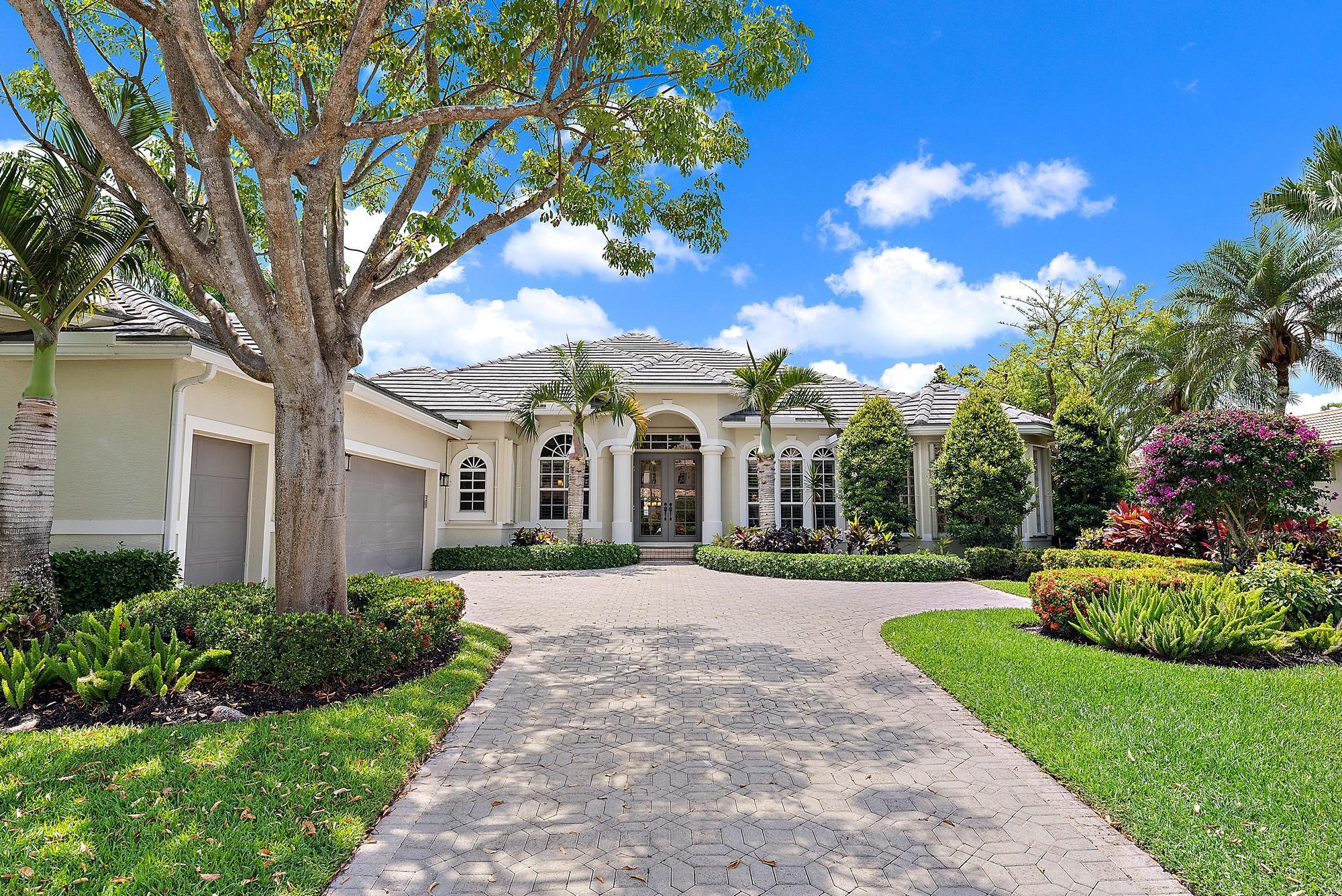8551 Egret Lakes Lane