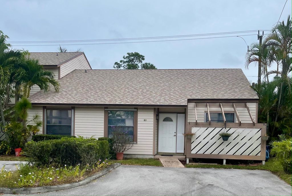 Photo of 118 Sherwood Circle #8d, Jupiter, FL 33458 (MLS # R10804746)