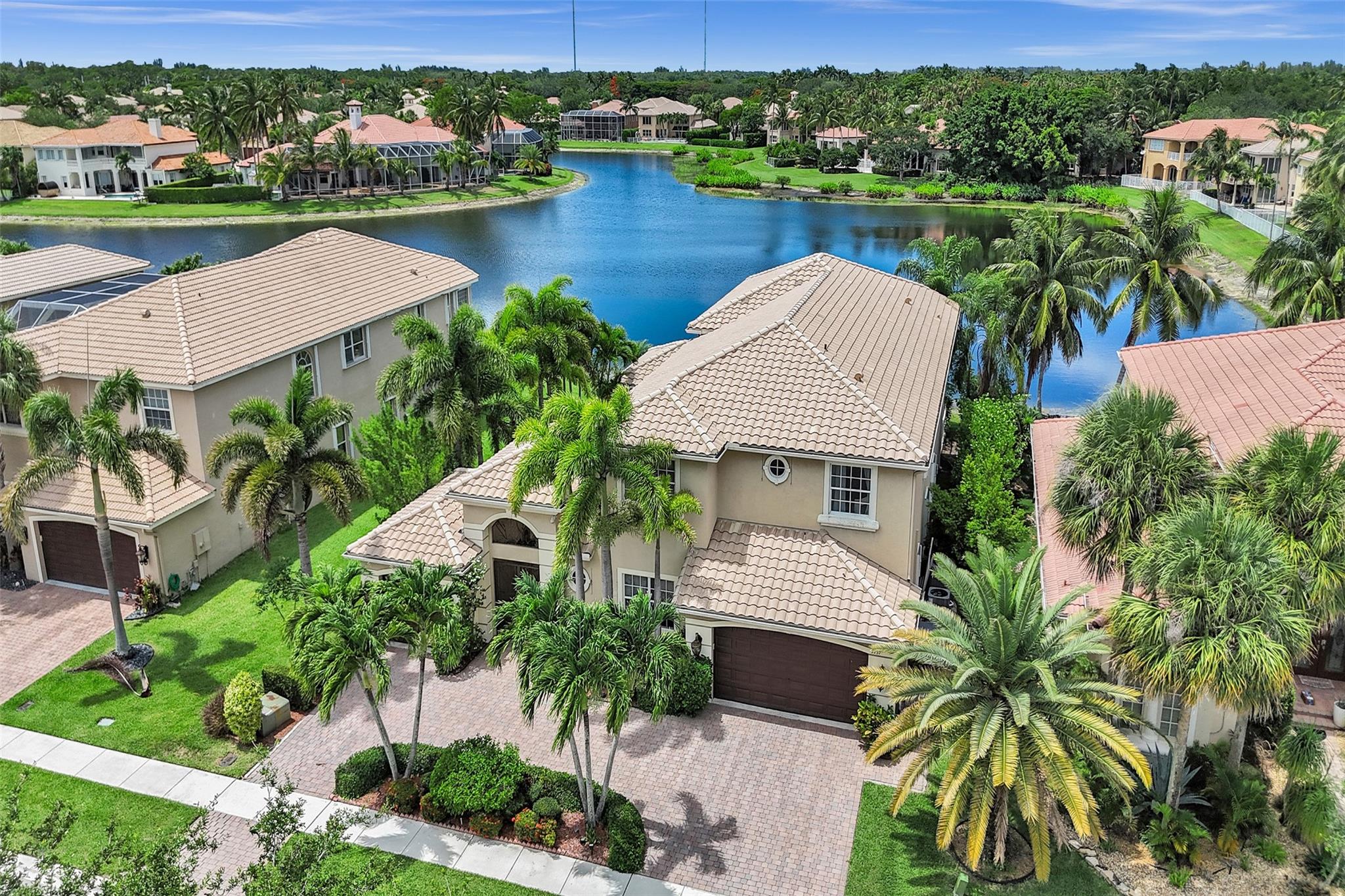 9737 Campi Dr