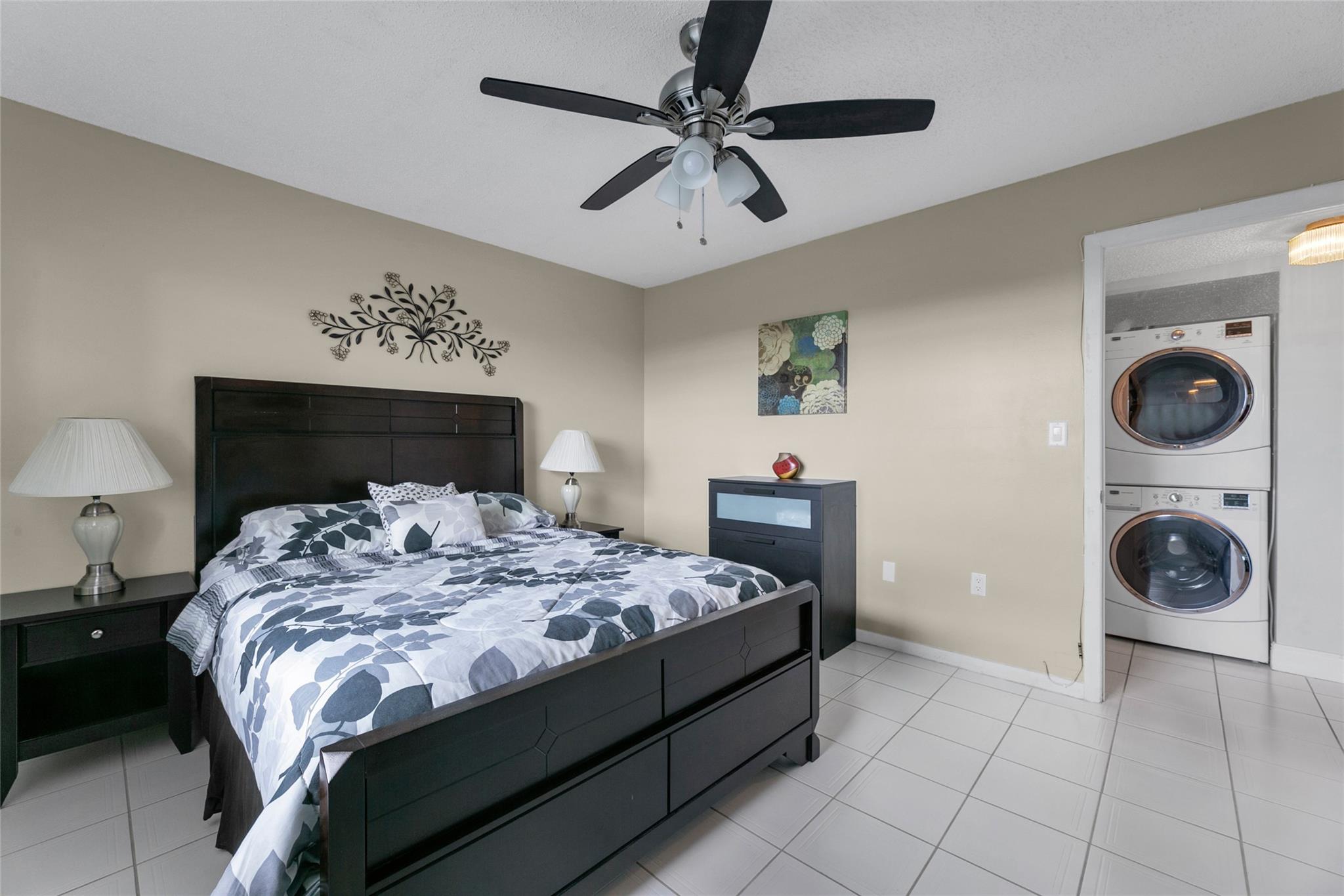 3940 Inverrary Blvd 806-A