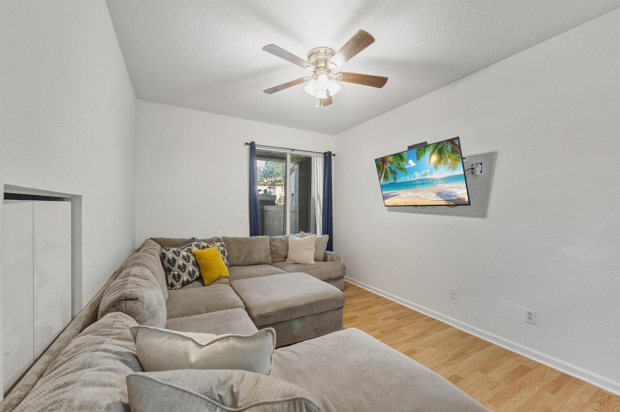 LINKS AT EMERALD DUNES CO - Residential