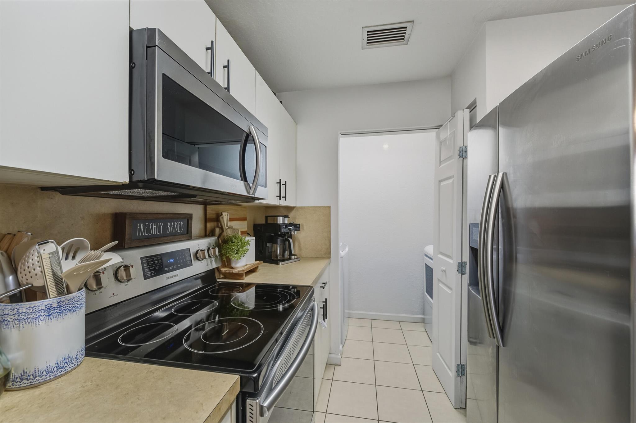 LINKS AT EMERALD DUNES CO - Residential