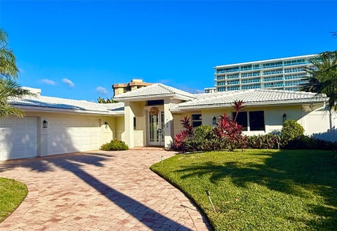 Photo of 720 NE 28TH Avenue, Pompano Beach, FL 33062 (MLS # B26085086)
