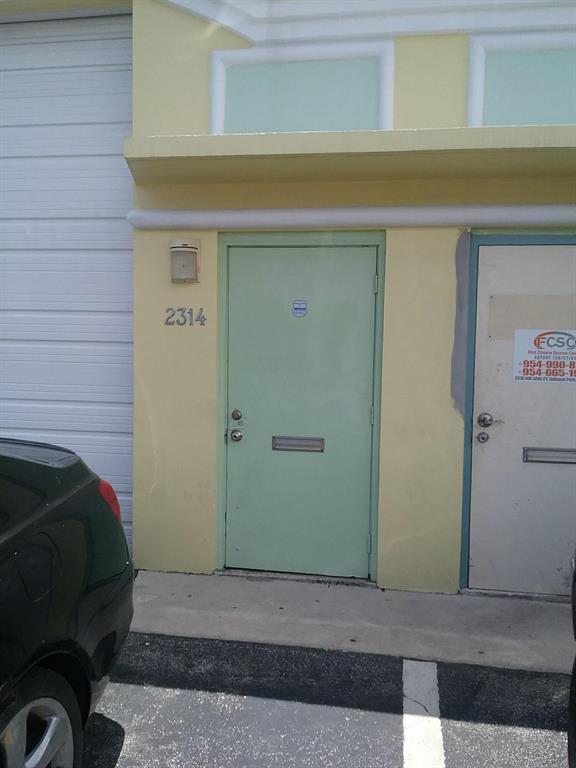 1,000 square foot warehouse available for purchase. Includes an air conditioned office with bathroom and upper story storage. Perfect for inventory holding and much more.