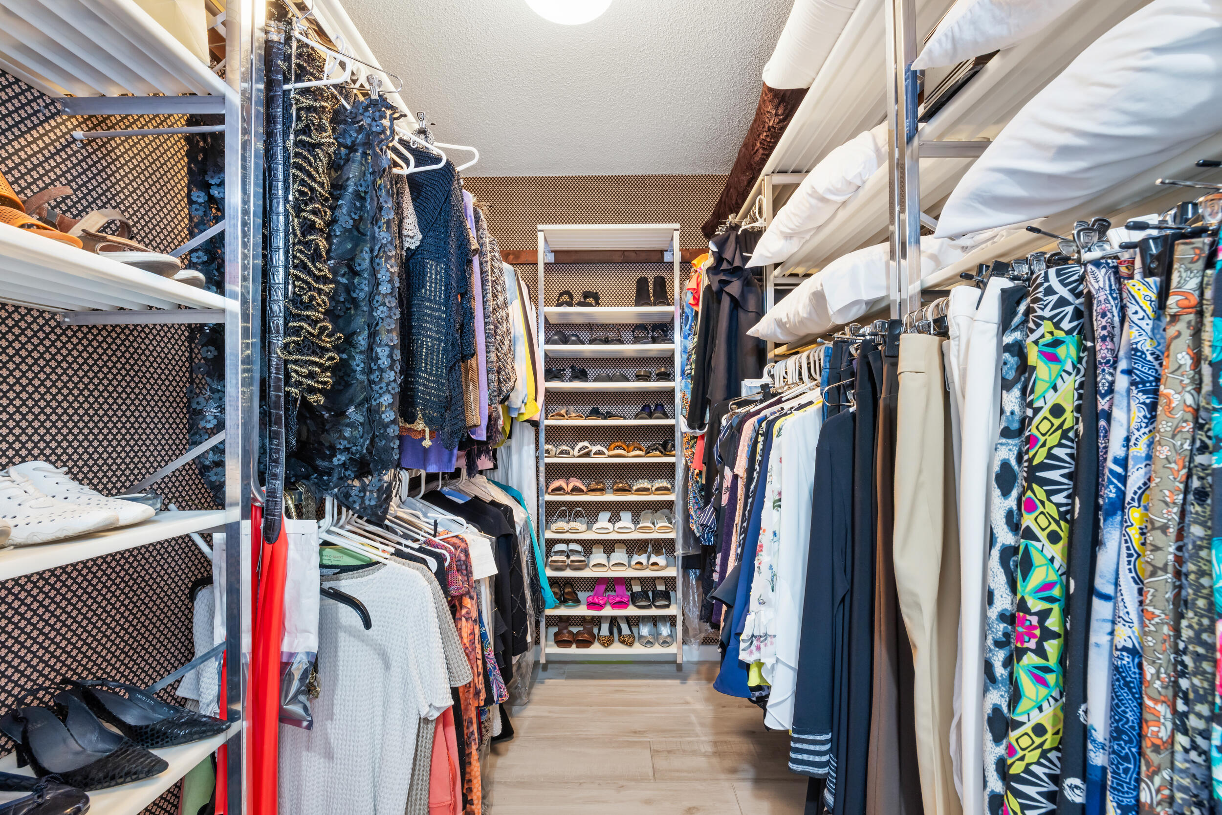 CARLTON PLACE CONDO - Residential