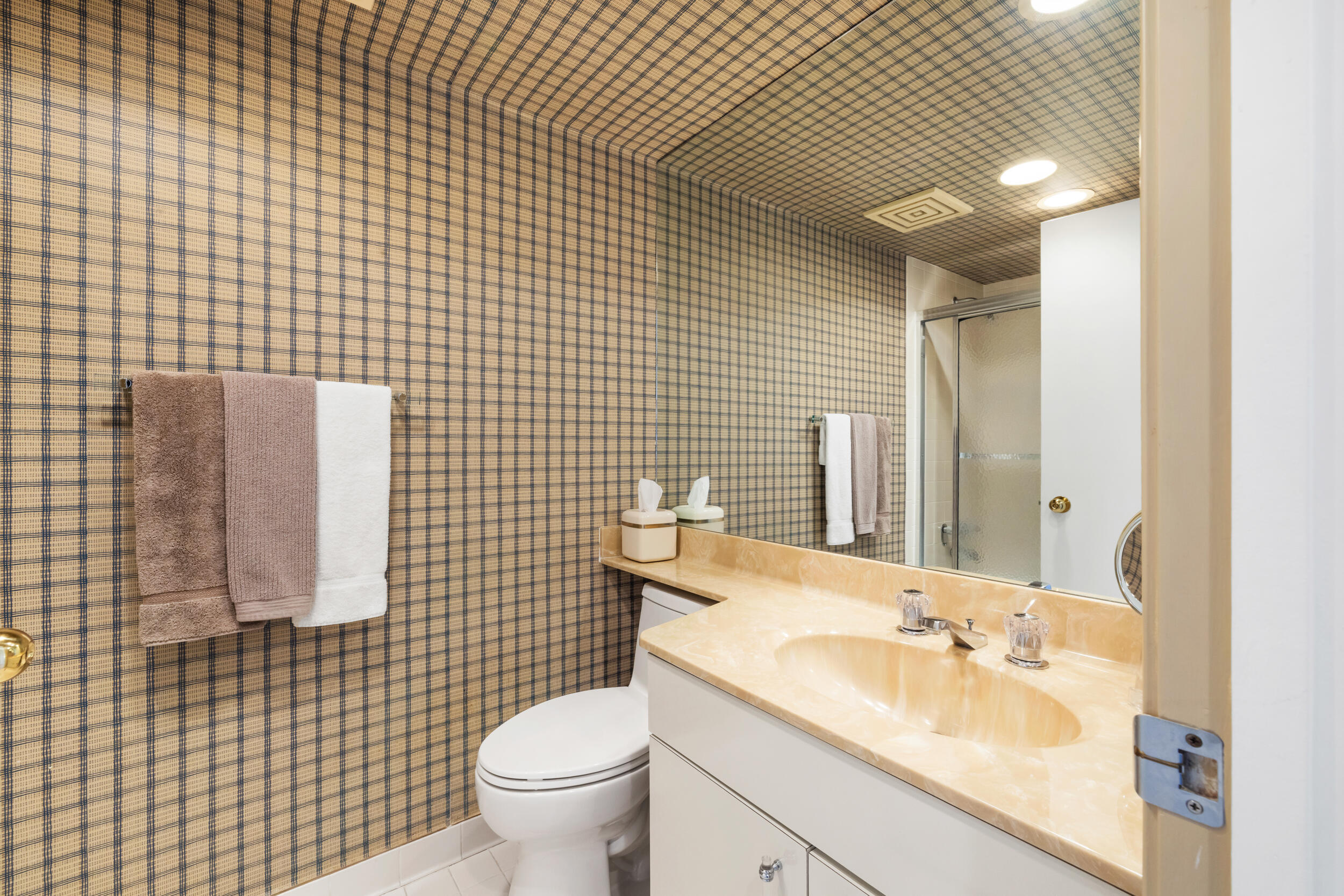 CARLTON PLACE CONDO - Residential