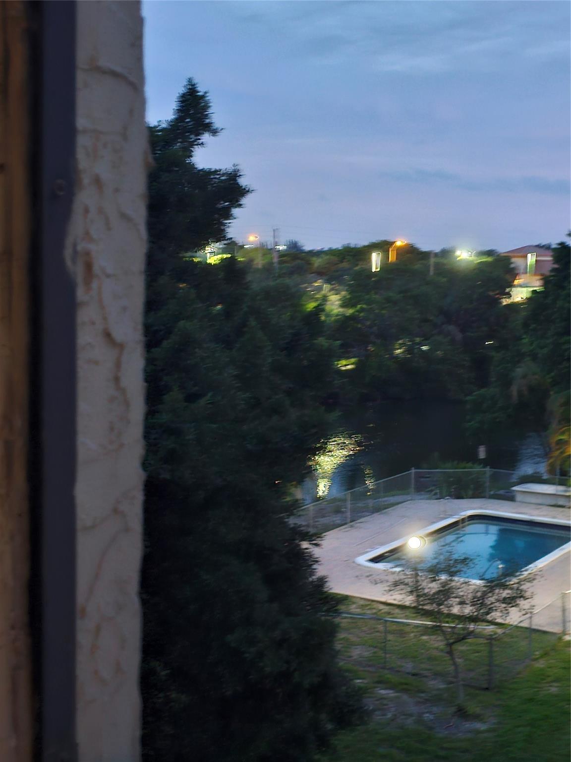 The Lakes of Inverrary - Residential