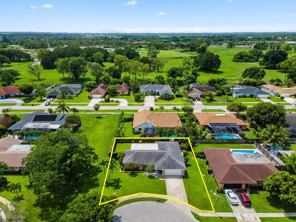 Photo of 1692 Brae Burn Place, Wellington, FL 33414 (MLS # R11104751)
