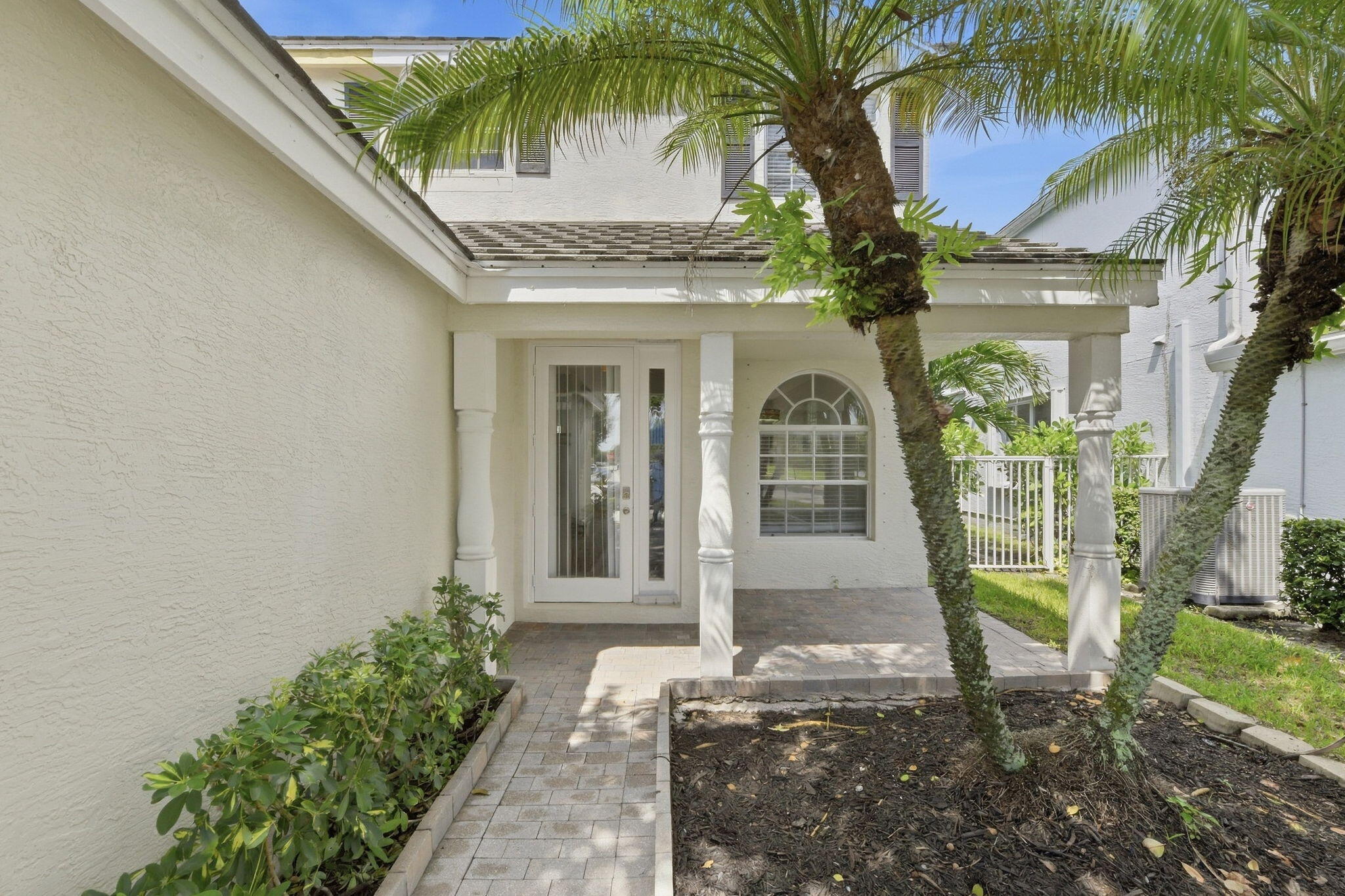 223 Berenger Walk